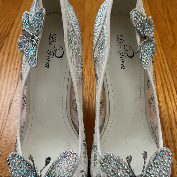 Cinderella Butterfly lace & Crystal Wedding/Cosplay Heels - Picture 6 of 10